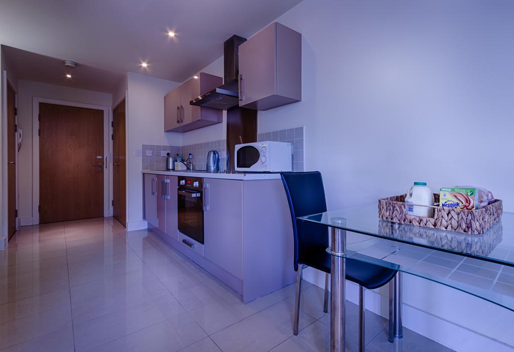 Halo Serviced Apartments - The Point Шефилд Экстерьер фото