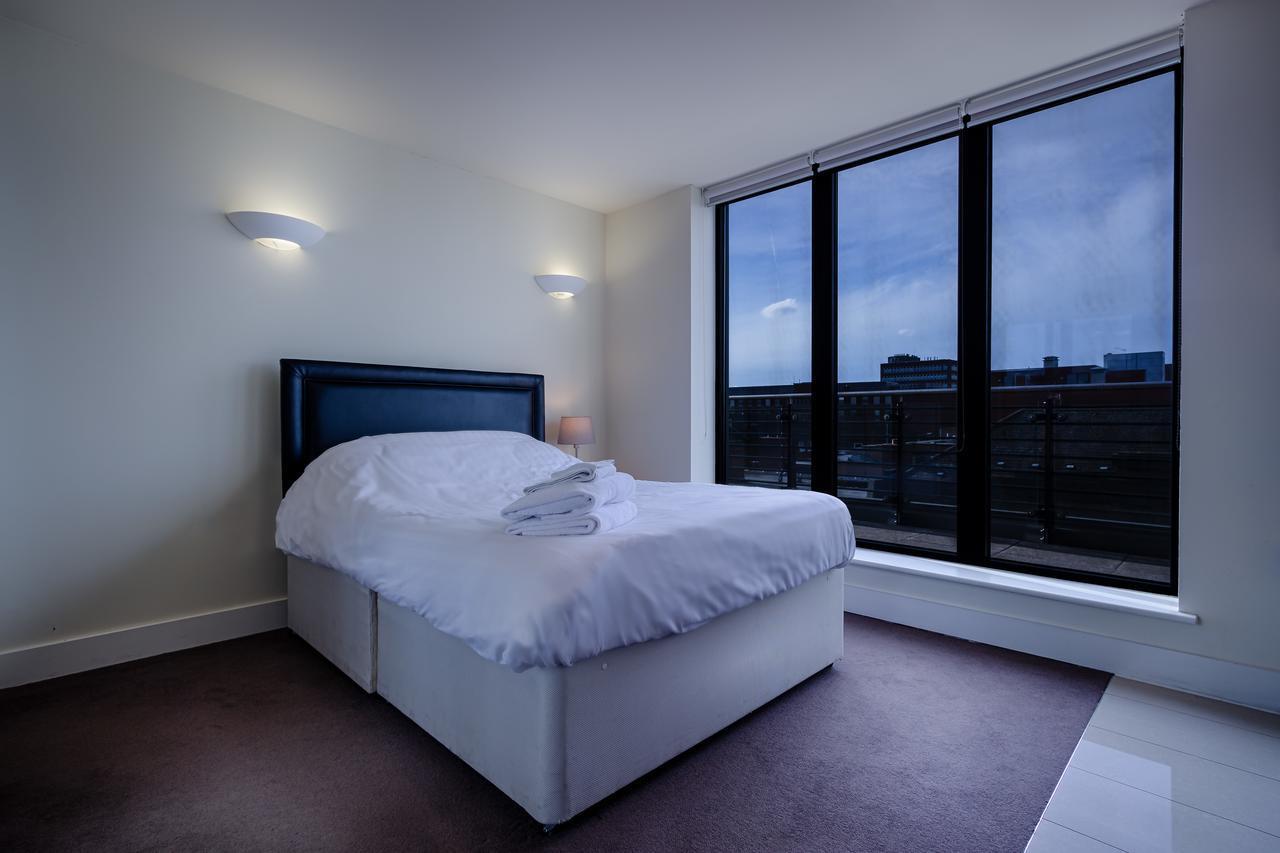 Halo Serviced Apartments - The Point Шефилд Экстерьер фото