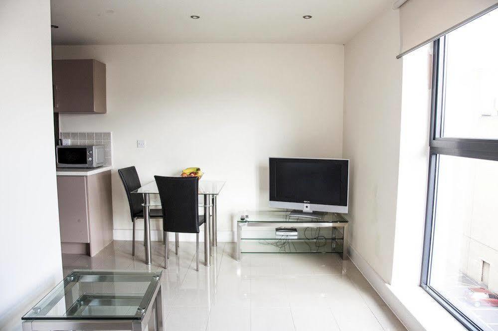 Halo Serviced Apartments - The Point Шефилд Экстерьер фото